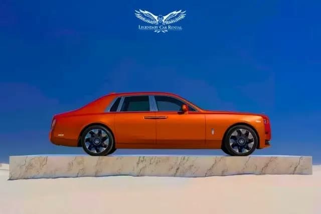 Chauffeur Service Dubai — Luxury Cars With a Driver